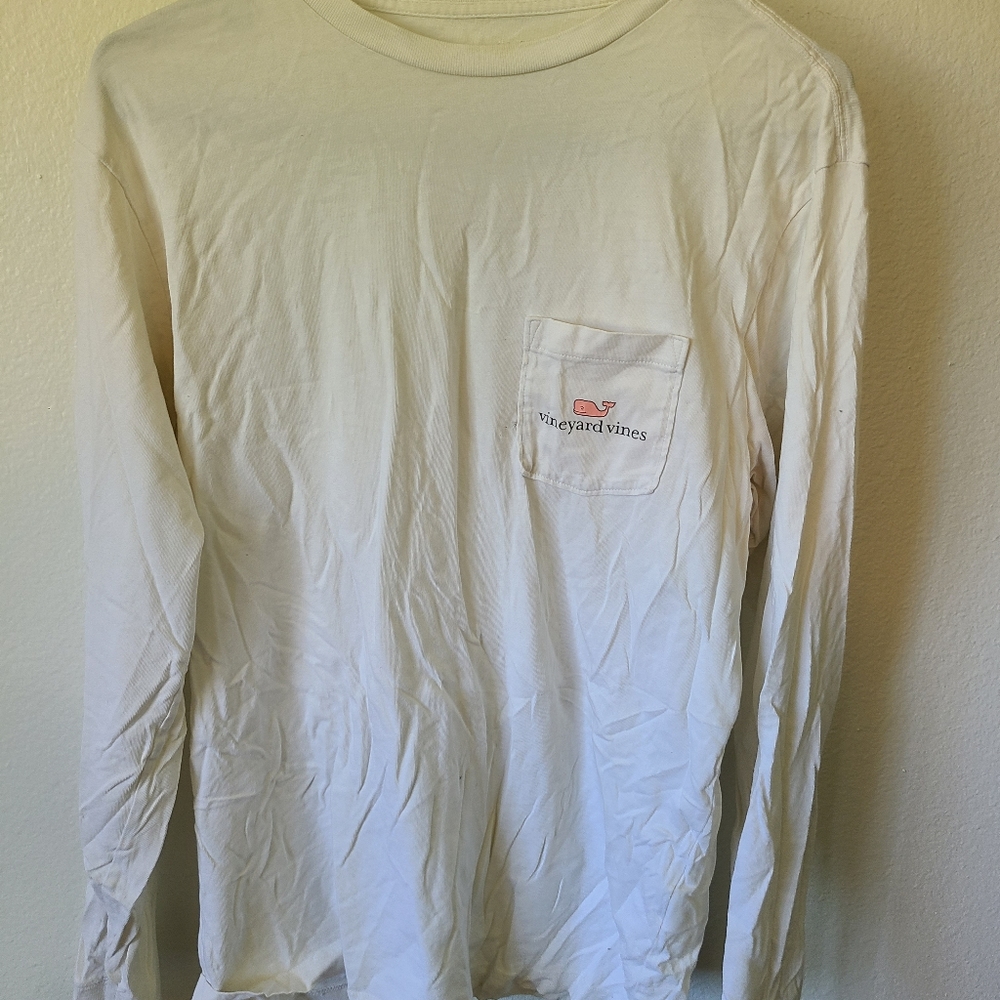 Vineyard Vines tee